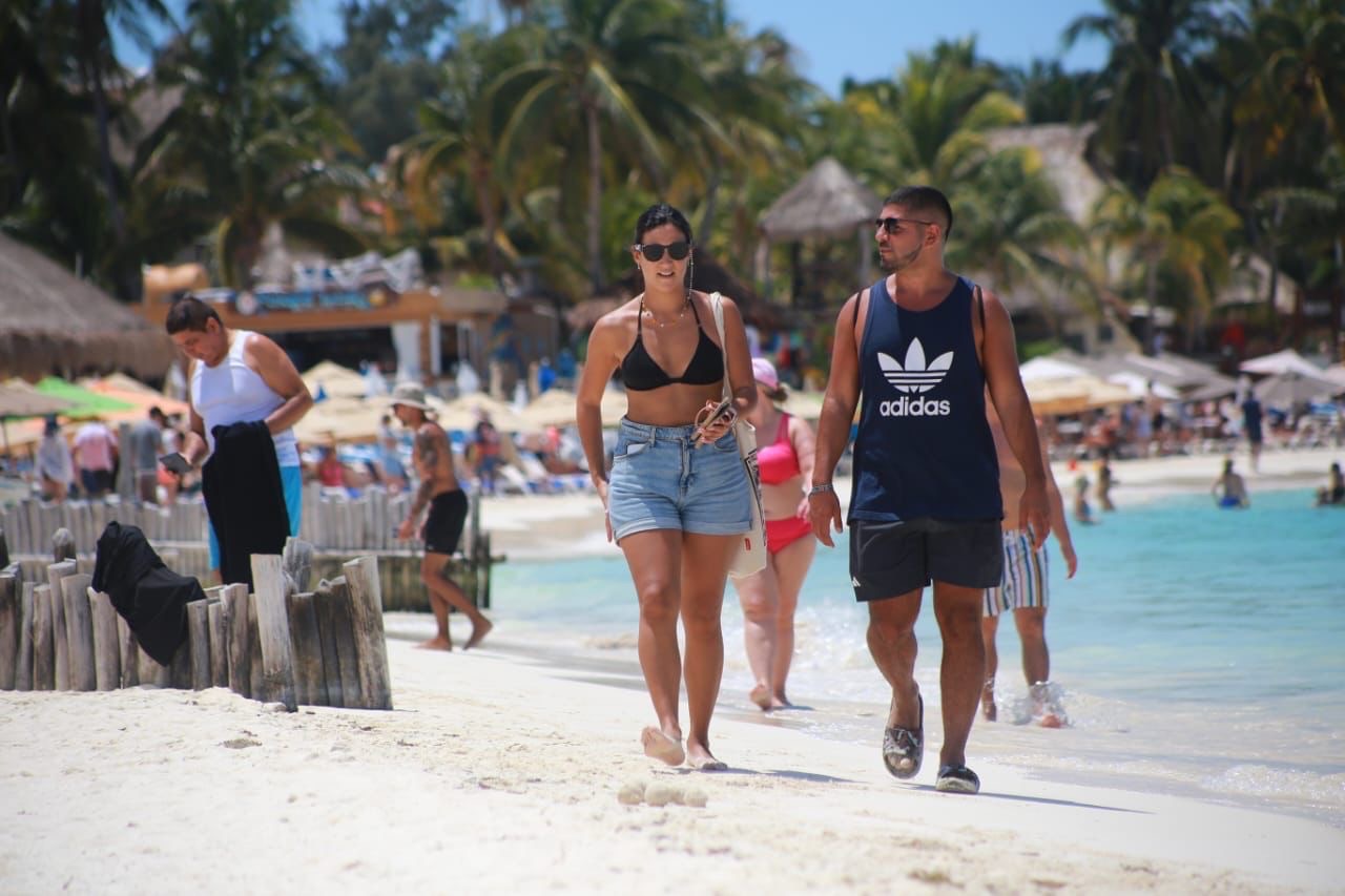 Isla Mujeres vive una exitosa temporada vacacional con playas limpias, seguras y buena ocupación hotelera