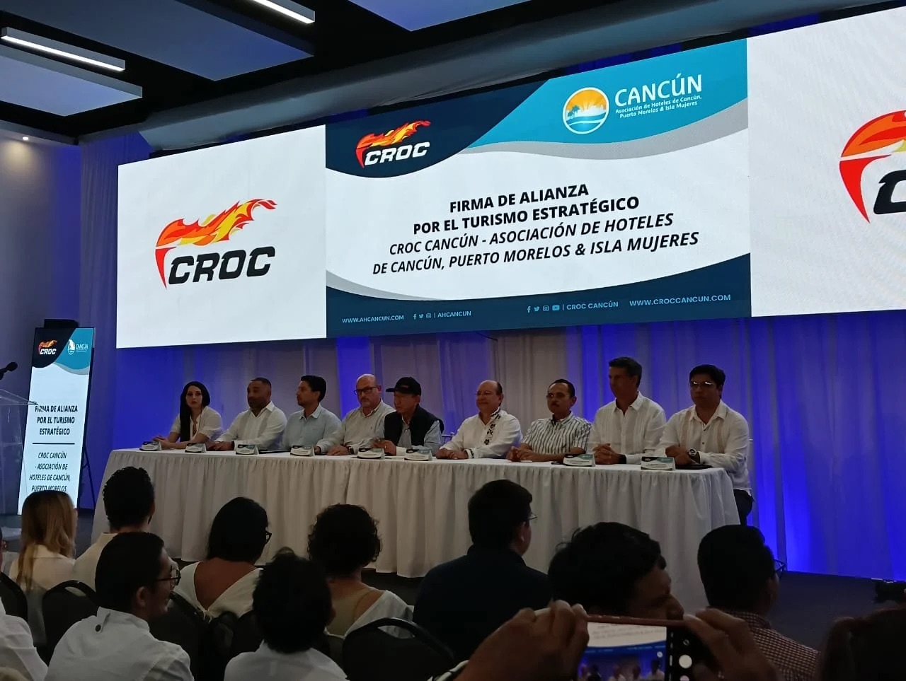 Hoteleros de Cancún y la CROC en alianza por el turismo estratégico