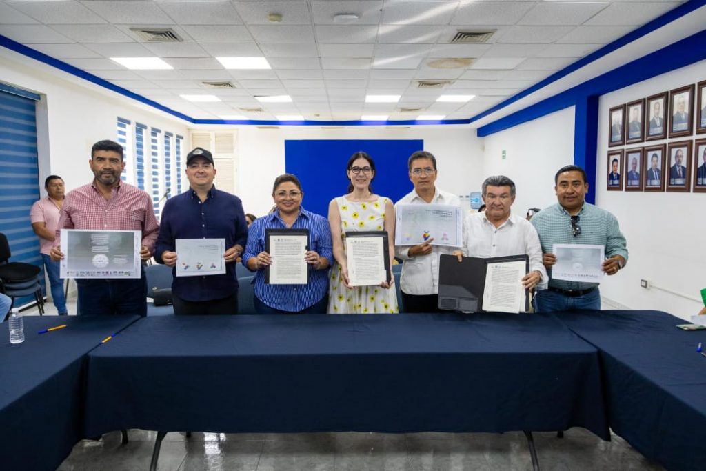 Colegios de Arquitectos y de Ingenieros de Playa del Carmen suscriben convenio para la construcción de un mejor Playa del Carmen