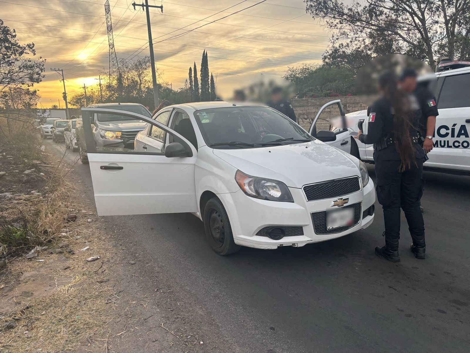 Recuperan en Tlajomulco vehículo robado con violencia en Guadalajara momentos antes