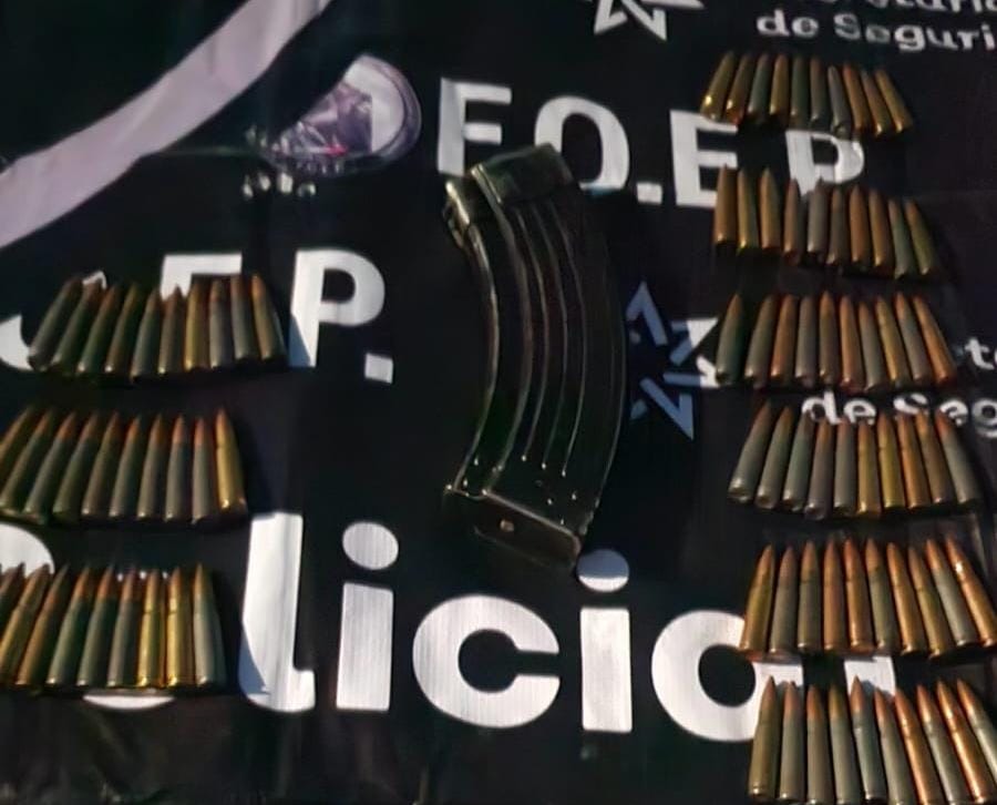 Aseguran camioneta con cartuchos y droga en Villa Hidalgo