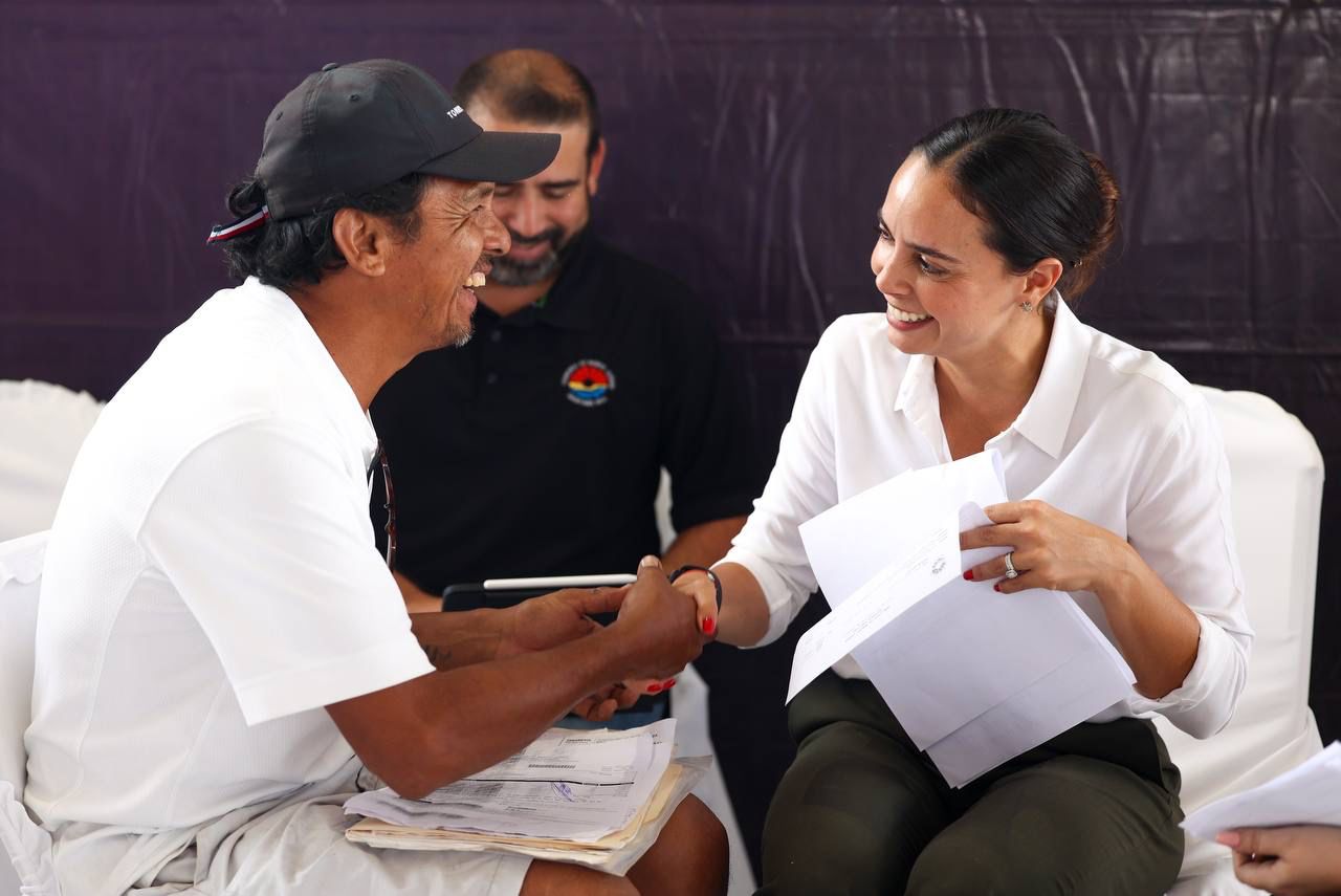 Mantiene Ana Paty Peralta cercanía y atención con las y los cancunenses