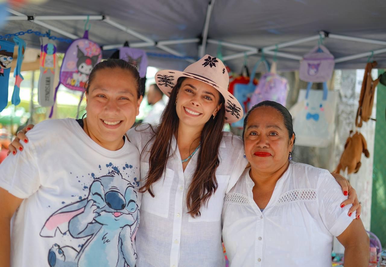 Promueve Ana Paty Peralta empoderamiento y emprendedurismo de las mujeres