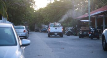 Isla Mujeres se suma a la Estrategia Nacional contra el Dengue con jornada de nebulización y descacharrización
