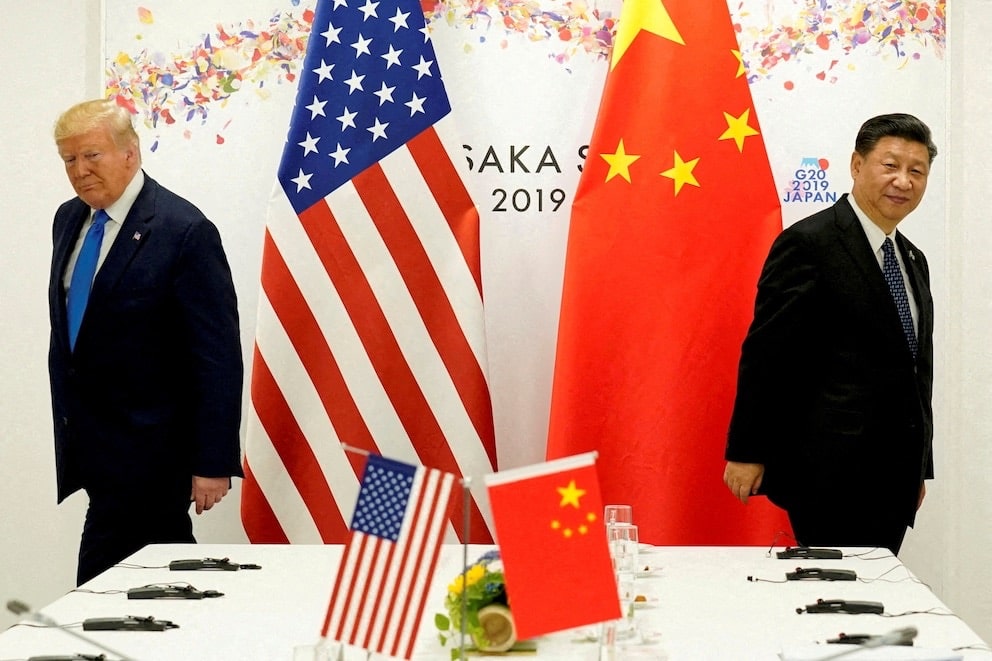China se ‘calma’ tras decisión de Trump de quitar aranceles a smartphones y celulares