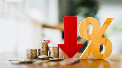 Sheinbaum pide a bancos bajar tasas para dinamizar PIB