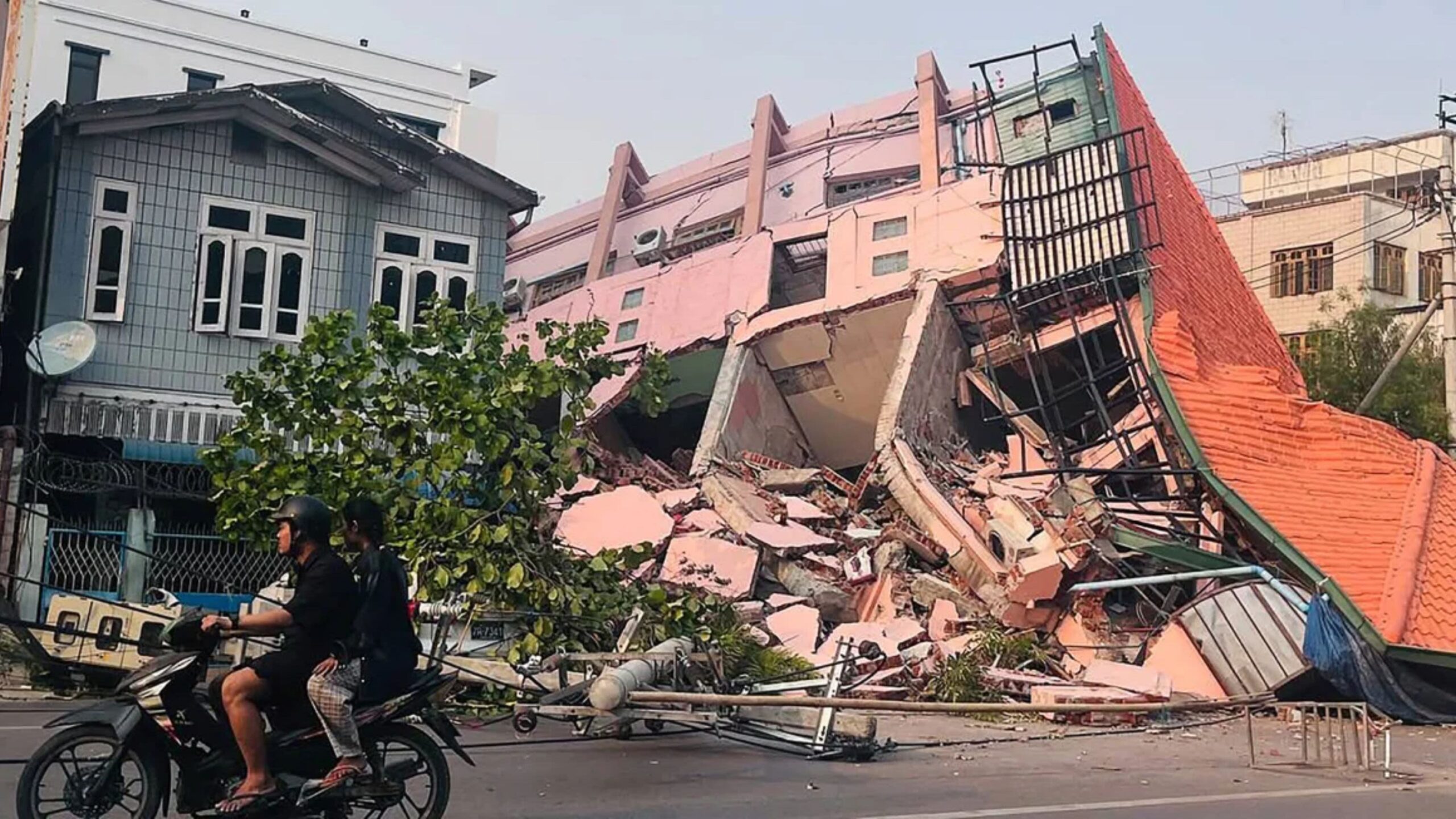 Contabilizan a 3 mil 145 víctimas mortales del sismo en Myanmar