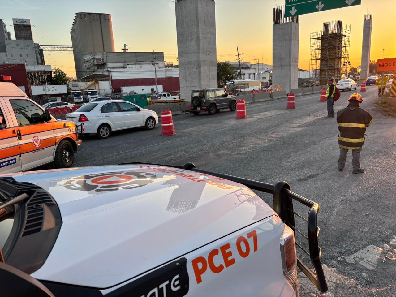 Incendio en tubería de gas moviliza a cuerpos de emergencia en Guadalupe, NL