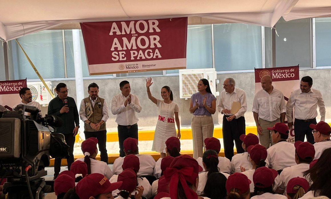 Banderazo de salida al programa Salud Casa por Casa en San Luis Potosí