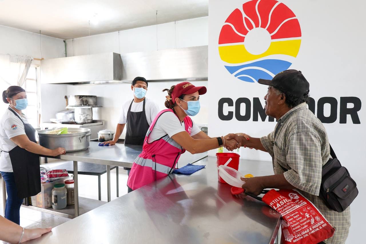 Sostiene Ana Paty Peralta compromiso con sectores vulnerables