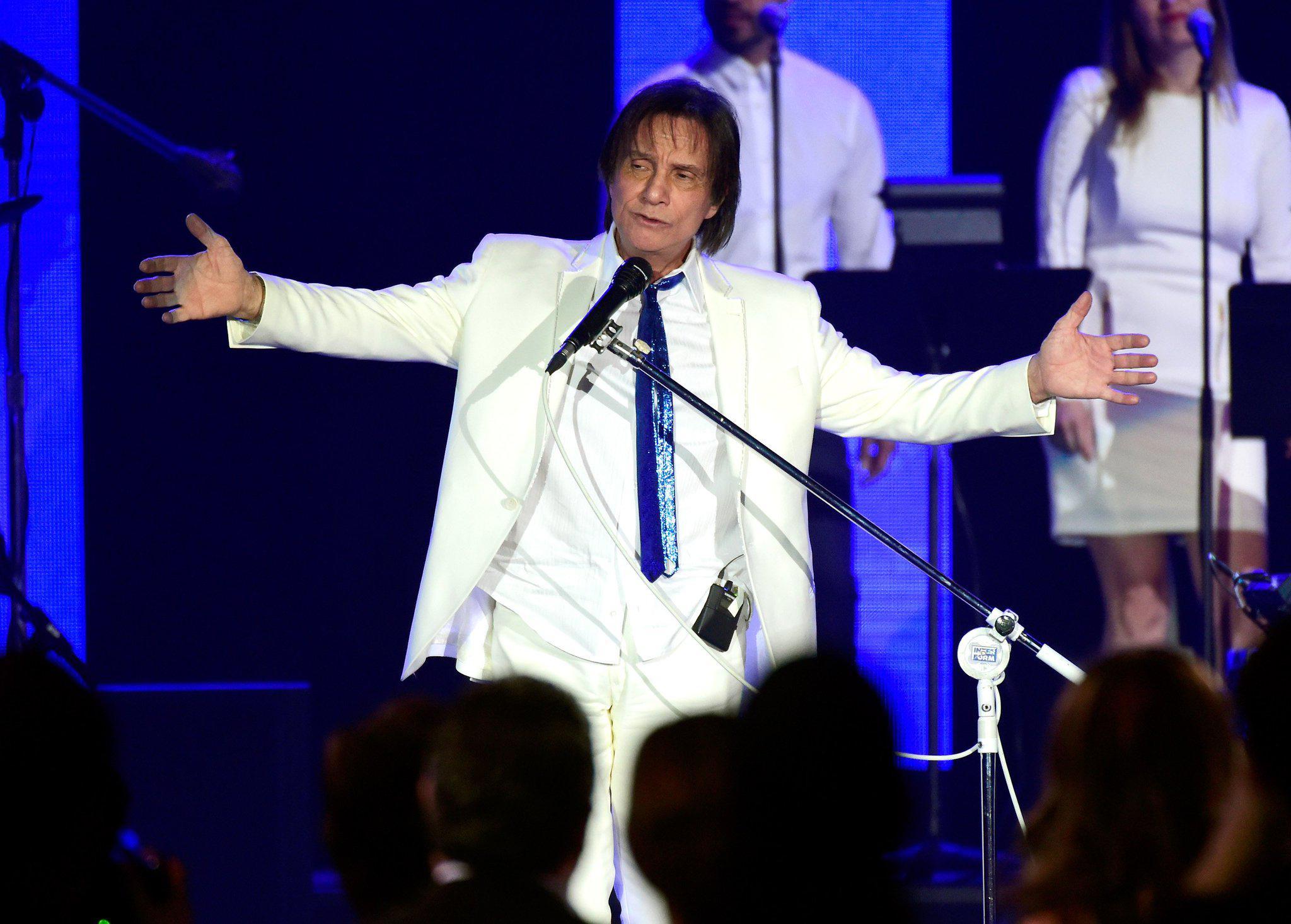 Roberto Carlos y José Madero cancelan conciertos en la Arena Guadalajara