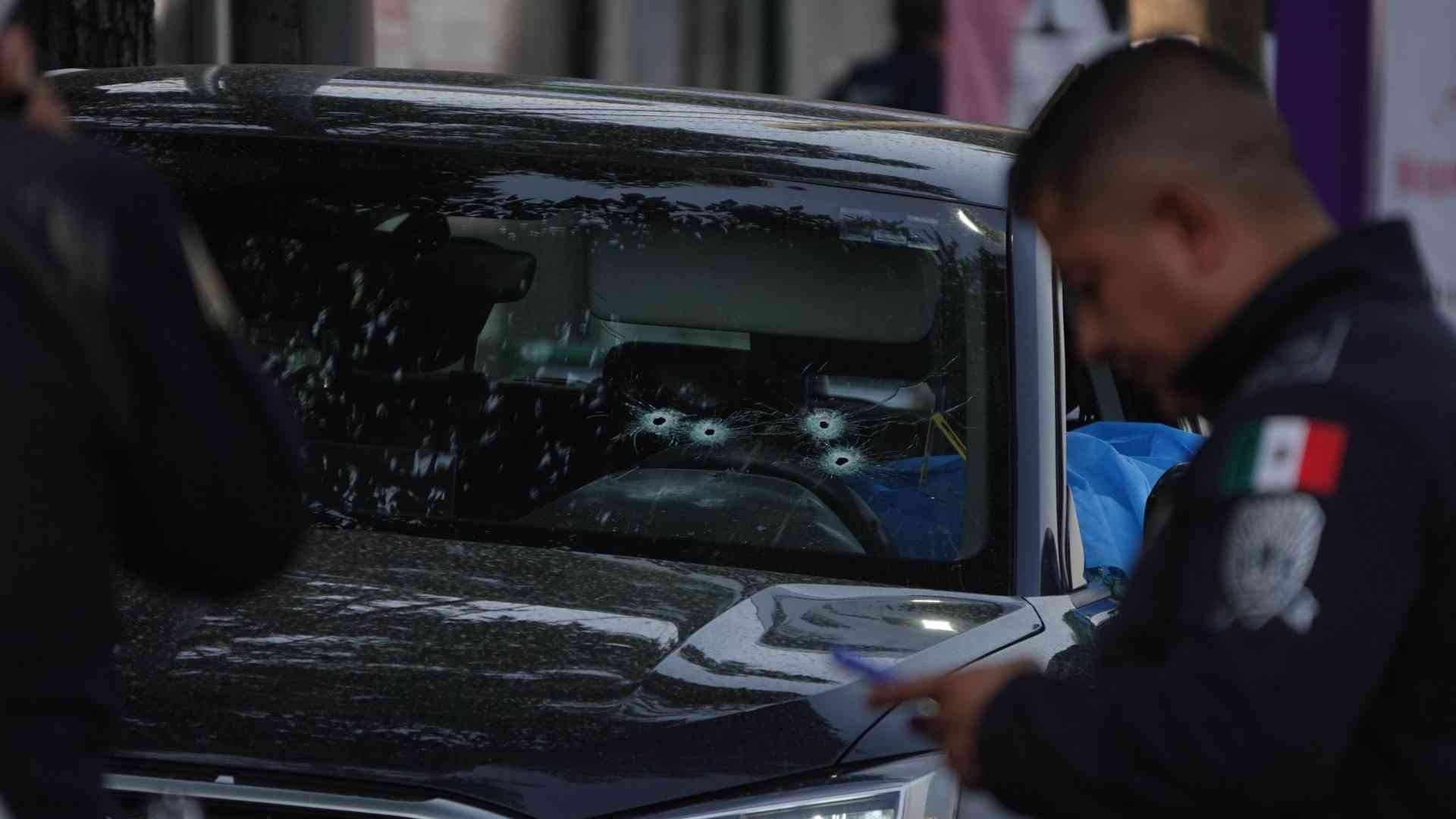 Asesinan a secretaria particular y asesor de Clara Brugada en ataque directo en CDMX