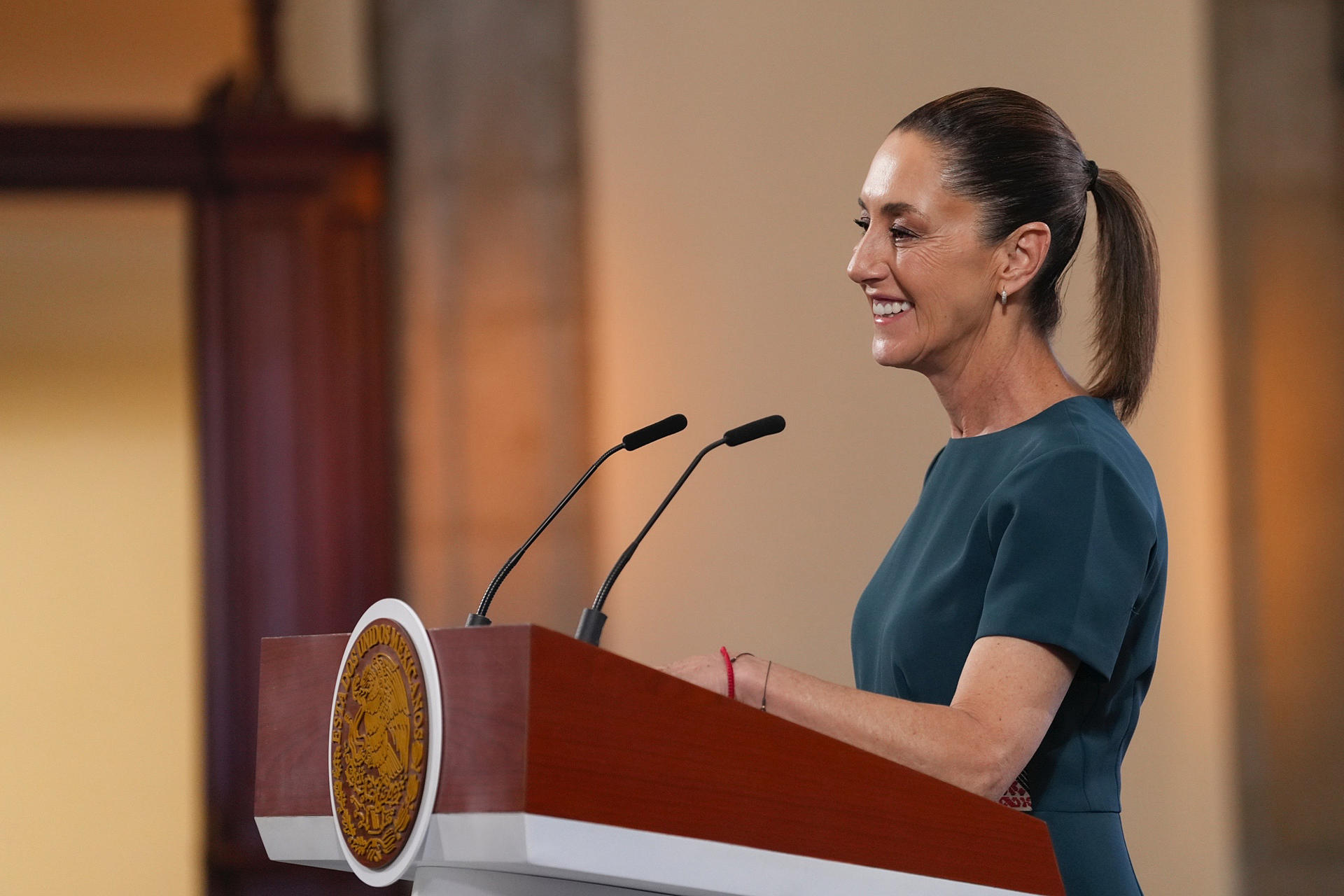 Sheinbaum en desacuerdo con impuesto a remesas