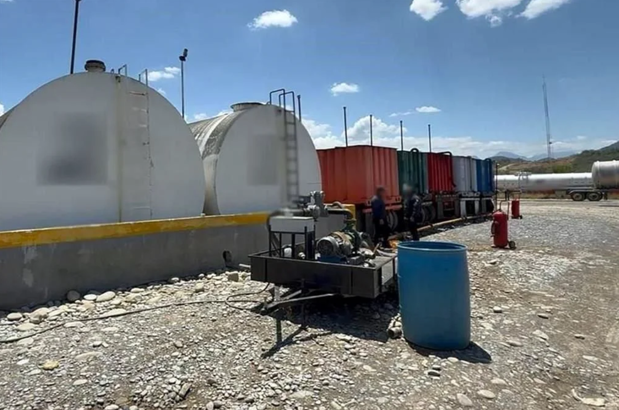 Golpe al huachicoleo en Nuevo León: incautan más de un millón de litros de hidrocarburo