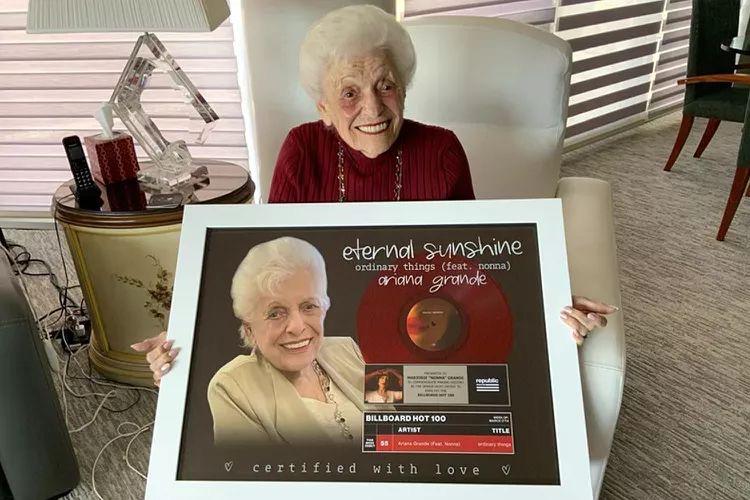 Fallece la abuela de Ariana Grande, a los 98 años