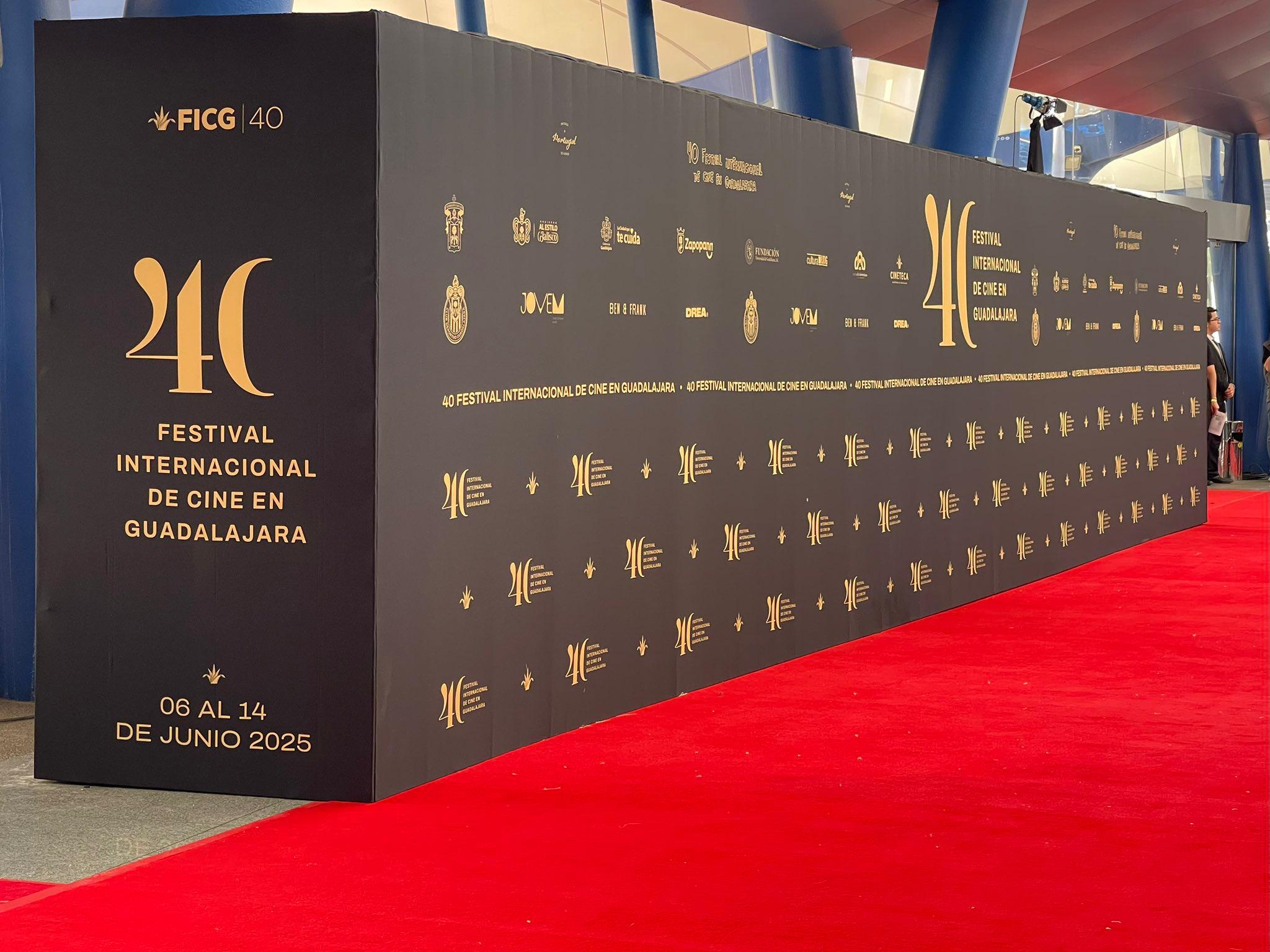 La gala de inauguración del FICG 40 sacude Guadalajara con historia, homenaje y vanguardia