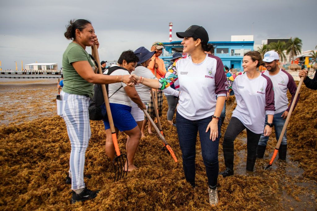 Estefanía Mercado lanza el “Reto Sargazo” y convoca a los gremios y a la ciudadanía a sumar esfuerzos en la limpieza de playas