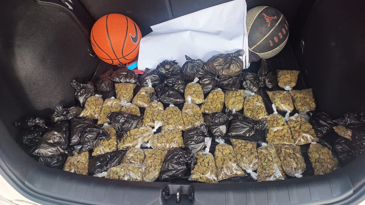 Aseguran casi tres kilos de droga en Tlaquepaque; hay tres detenidos