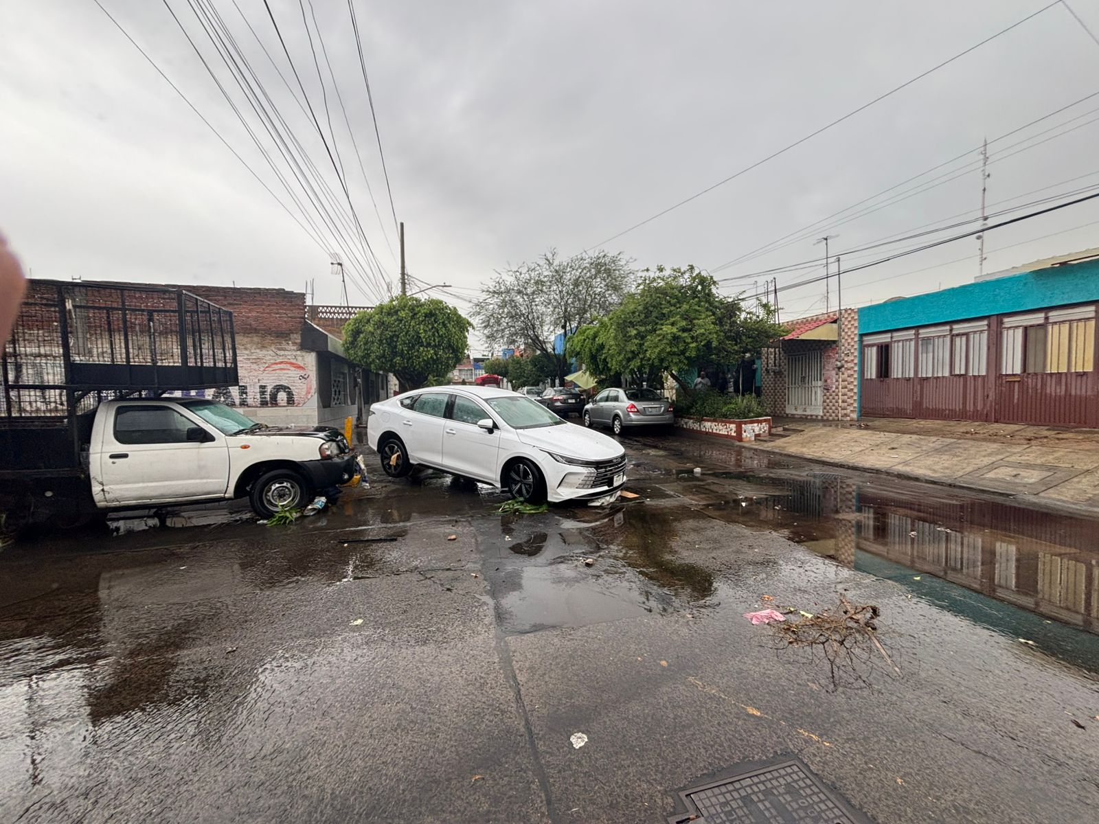 Más de 300 elementos atendieron contingencia por lluvias en Guadalajara