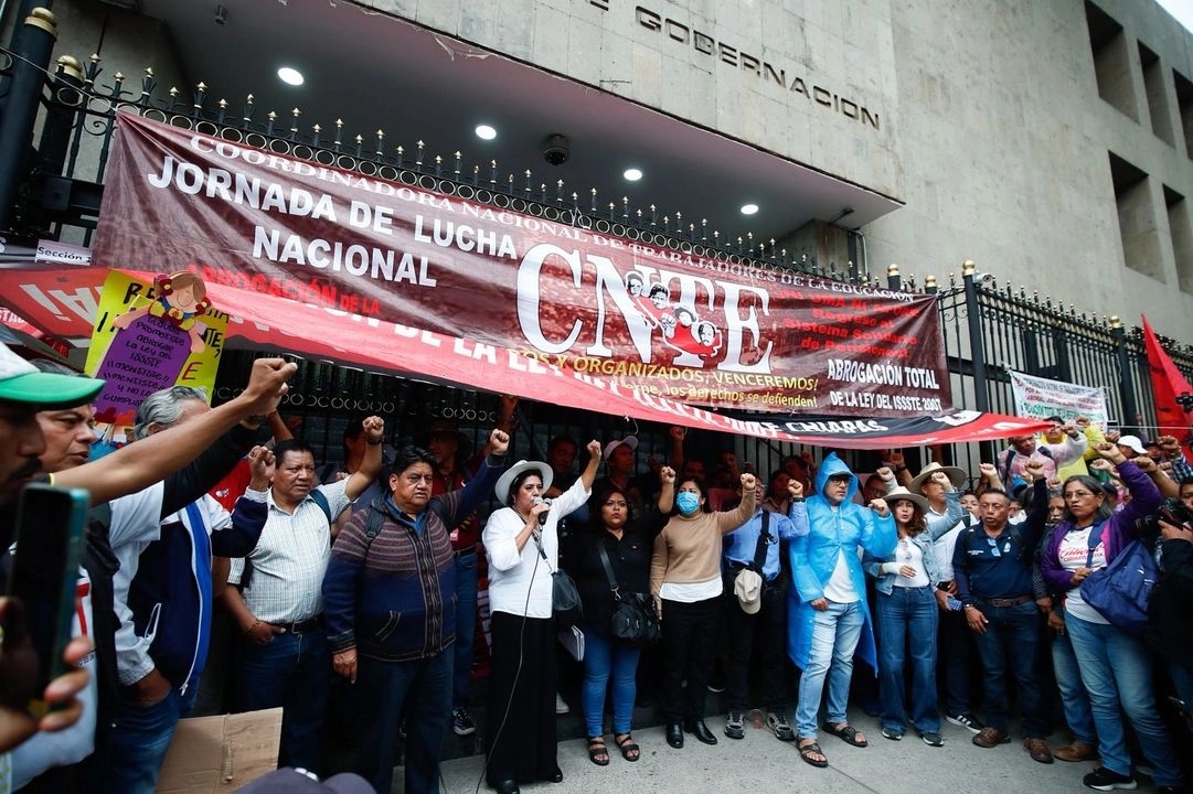 Fracasa de nuevo el diálogo entre la CNTE y Gobernación; sigue el plantón en el Zócalo