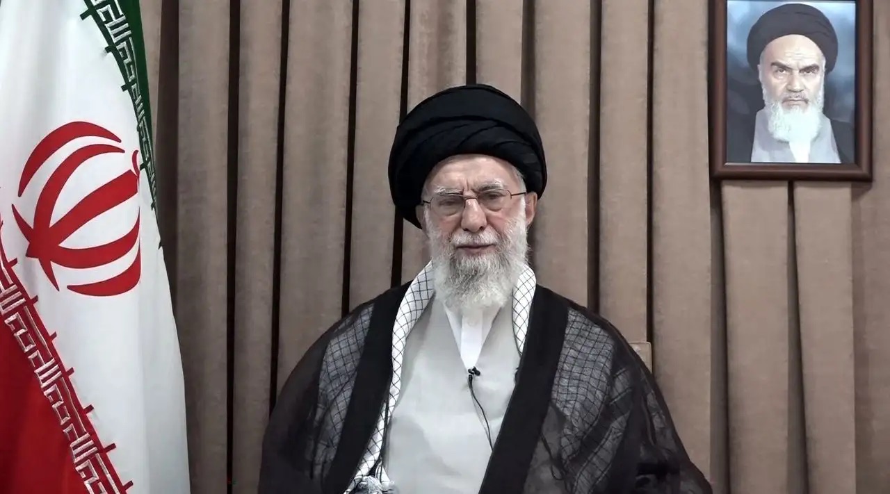 Ali Jamenei afirma que Irán nunca se rendirá