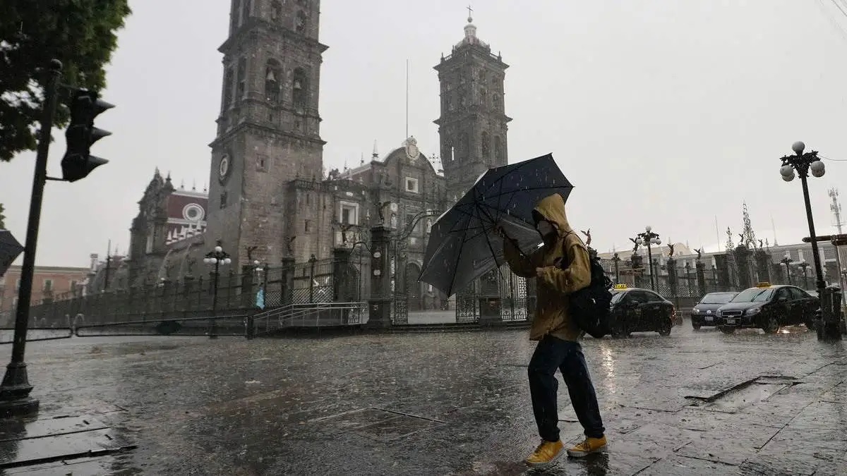 Suspenden clases en Sierra Negra, Puebla