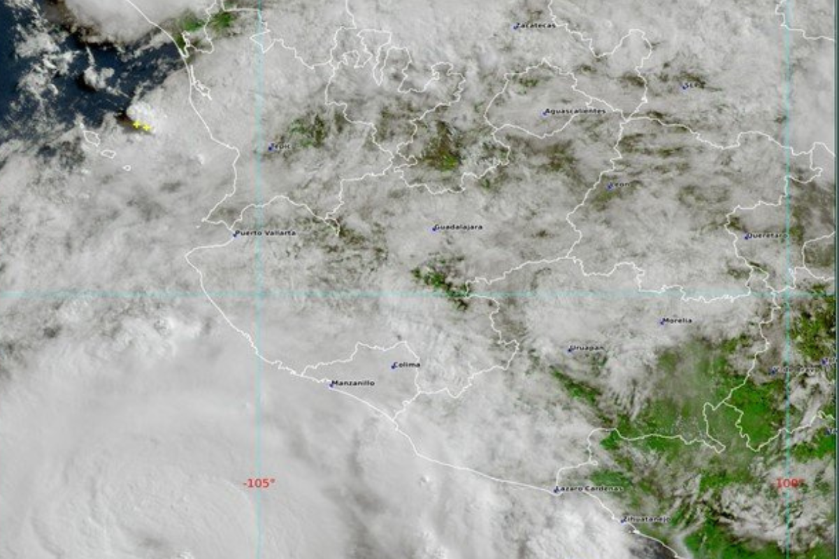Jalisco en alerta ante el huracán Flossie, ya es categoría 2: prevén lluvias intensas, oleaje elevado y fuertes vientos