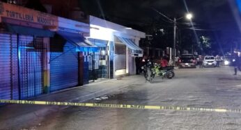 Sicarios atacan barbería en Cancún con saldo de dos personas heridas