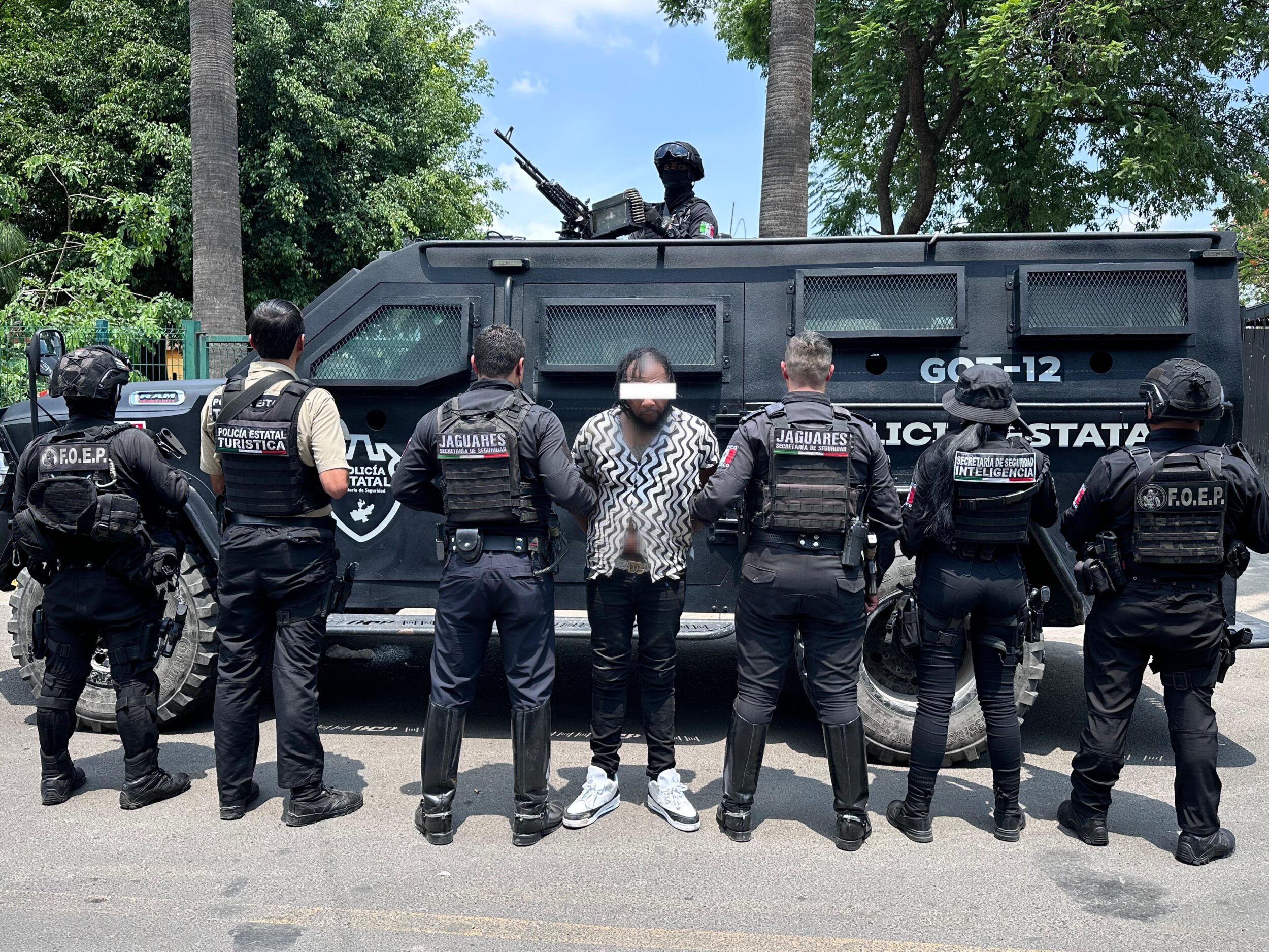 Capturan en Tlajomulco a hombre buscado por EE. UU. por distribución de metanfetamina y posesión ilegal de armas