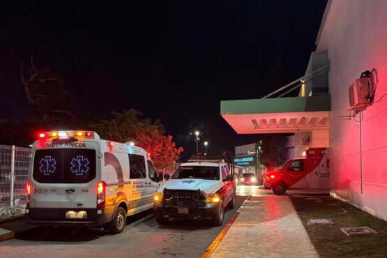 La noche de este jueves, un posible caso de viruela del mono encendió las alertas en el Hospital General “Jesús Kumate Rodríguez” de Cancún, luego del ingreso de un paciente con síntomas compatible