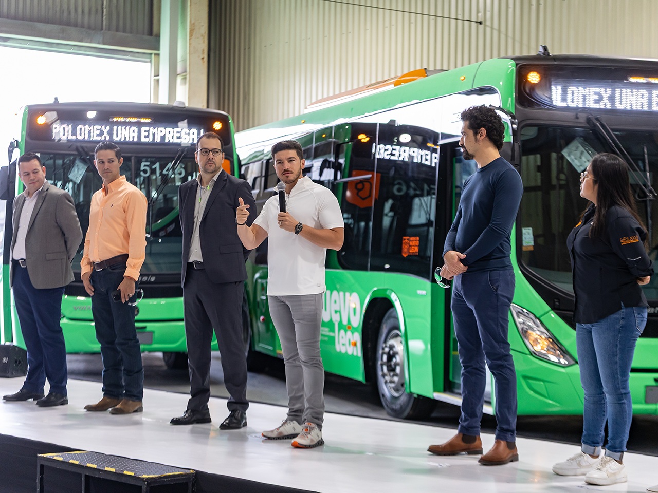 Gobierno estatal fabricará camiones en NL para renovar el transporte público