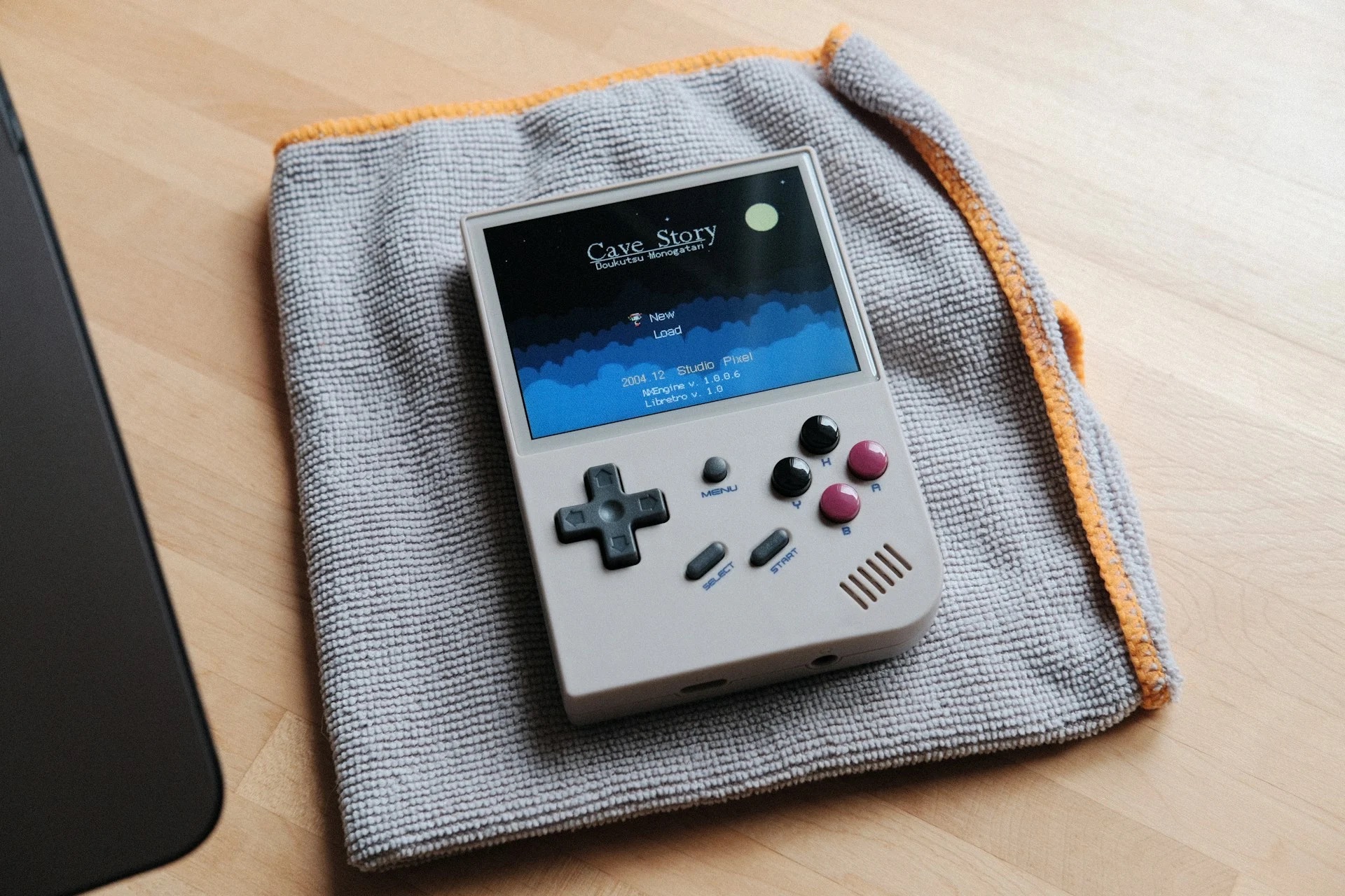Un youtuber podría ir a la cárcel por reseñar consolas retro