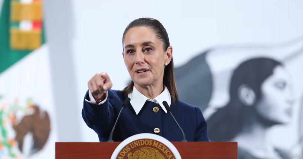 Sheinbaum critica arancel del 17 % al jitomate y anuncia medidas de apoyo