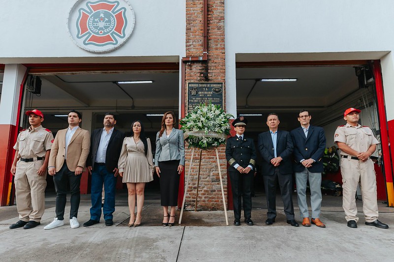 Guadalajara rinde homenaje a bomberos caídos en cumplimiento del deber