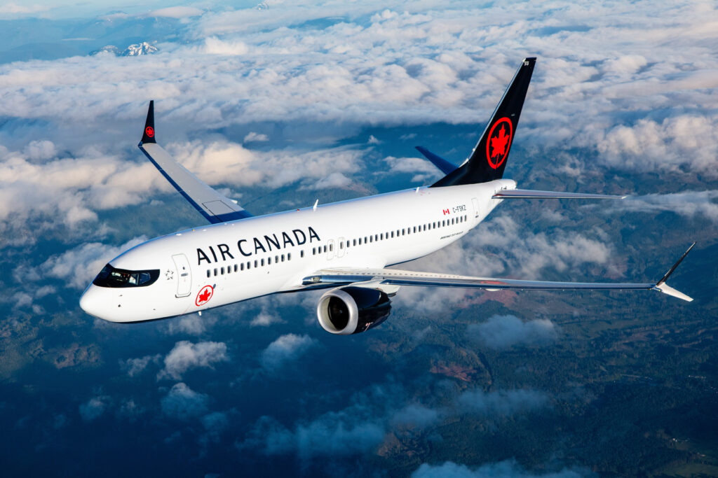 Air Canada y Air Canada Rouge Action bloquean a los auxiliares de vuelo en respuesta a la huelga de CUPE