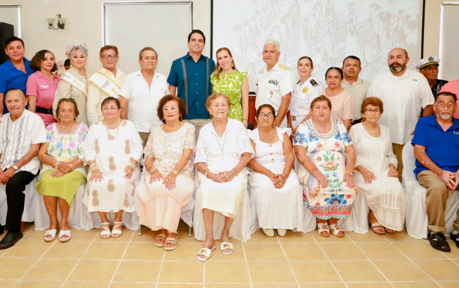 Gobierno Municipal celebra desayuno con descendientes de familias de fundadores de Isla Mujeres