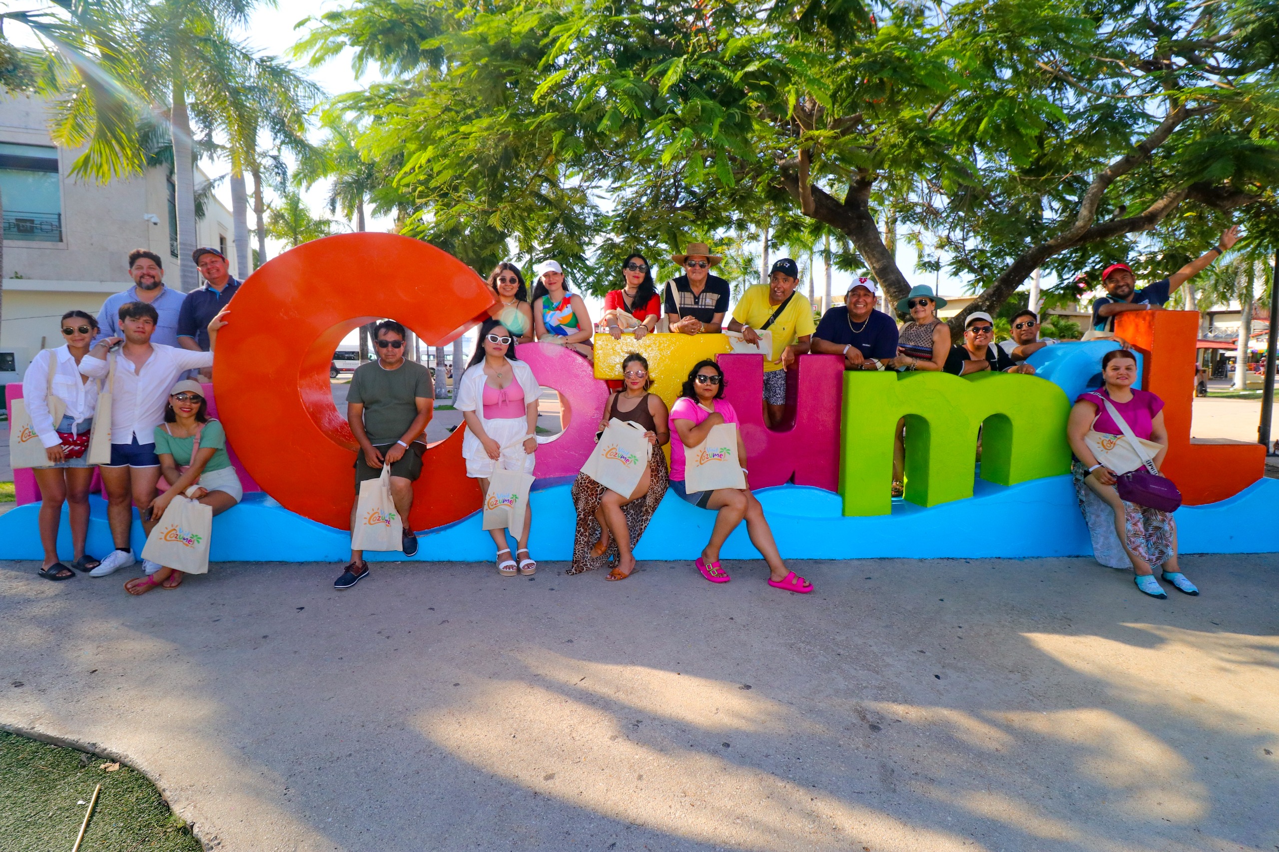 Promocionan a Cozumel entre operadores turísticos nacionales para atraer turismo de pernocta