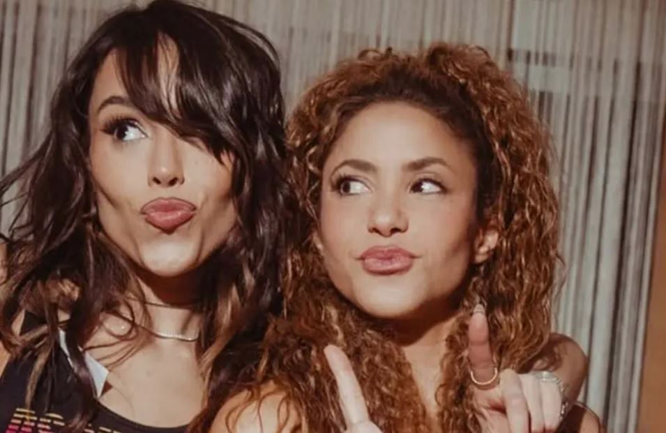 Danna sorprende el concierto de Shakira en México al cantar ‘Soltera’ en el escenario