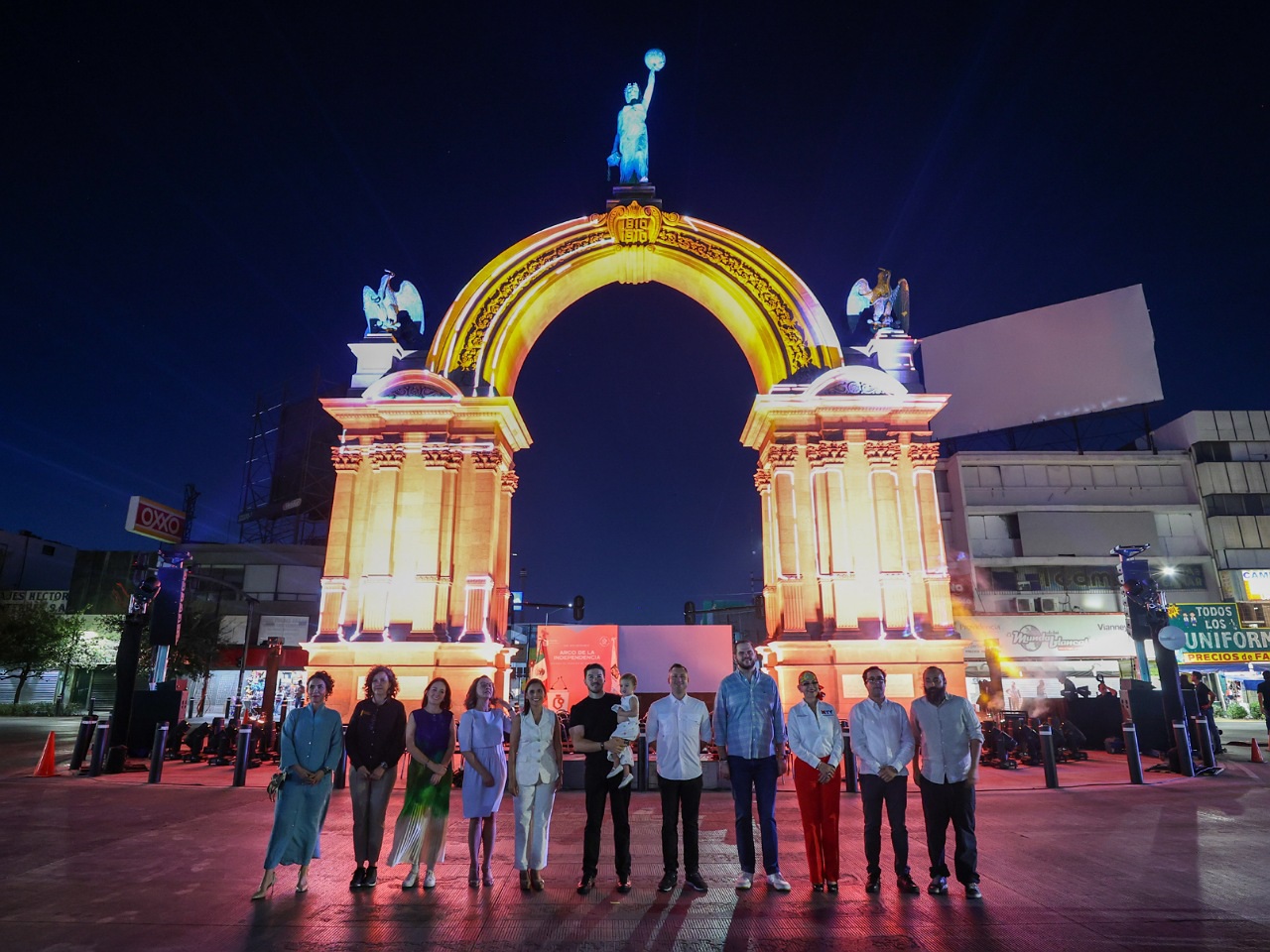 Tras seis meses de trabajos, entregan la restauración del Arco de la Independencia
