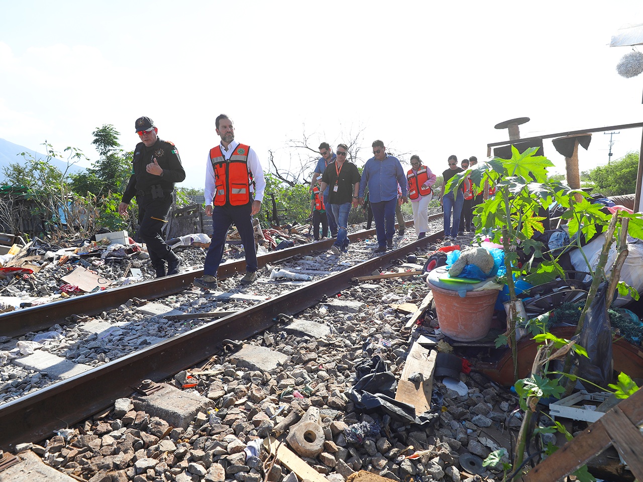 Guadalupe realiza histórico operativo ambiental en la colonia El Ranchito