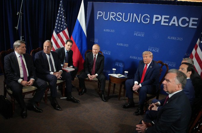 Rusia baja expectativas de cumbre trilateral y apuesta por altos delegados