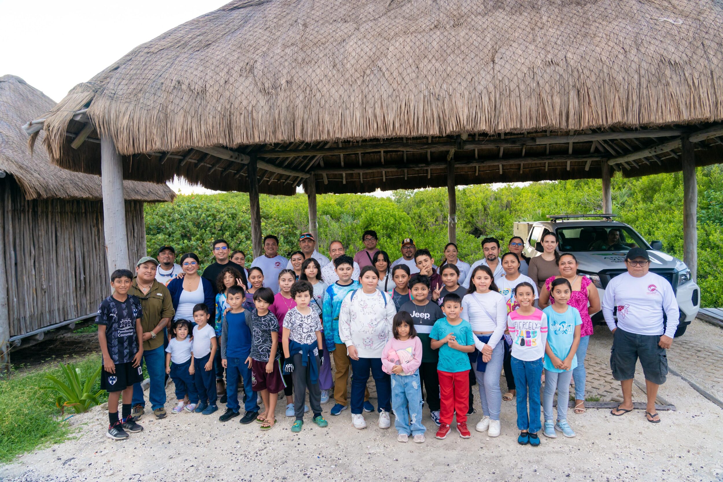 Primaria Benito Juárez participa en programa de liberación de crías de tortuga marina de la temporada 2025