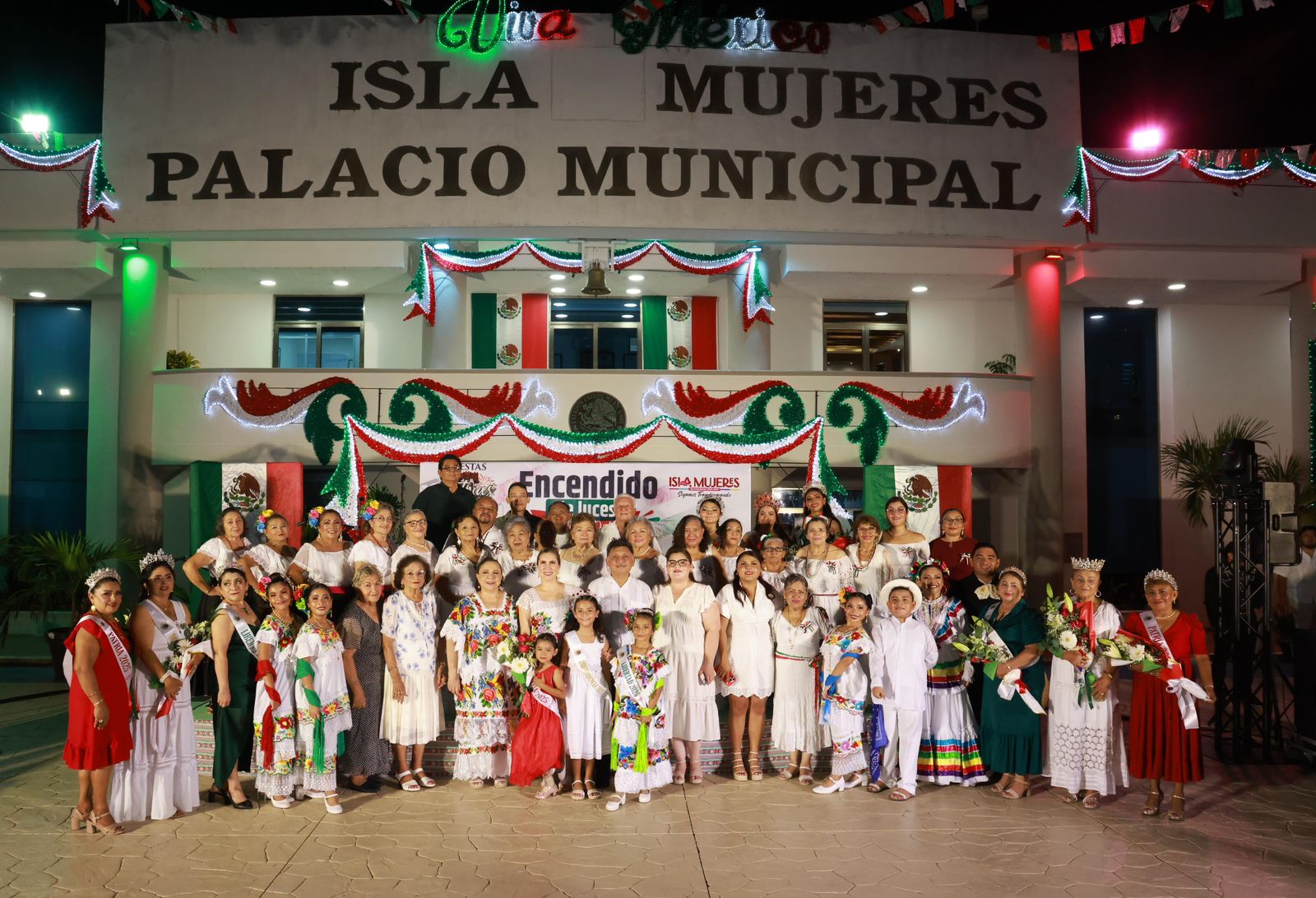 Gobierno Municipal inicia actividades del Mes Patrio en Isla Mujeres