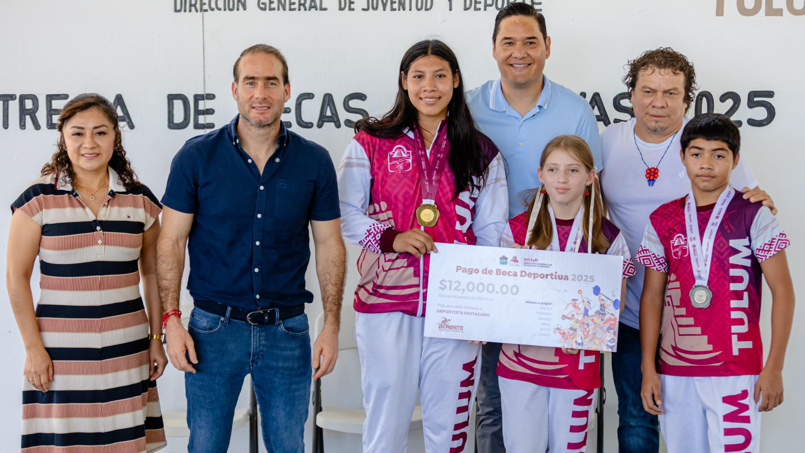 Incentivan en Tulum a atletas con becas deportivas