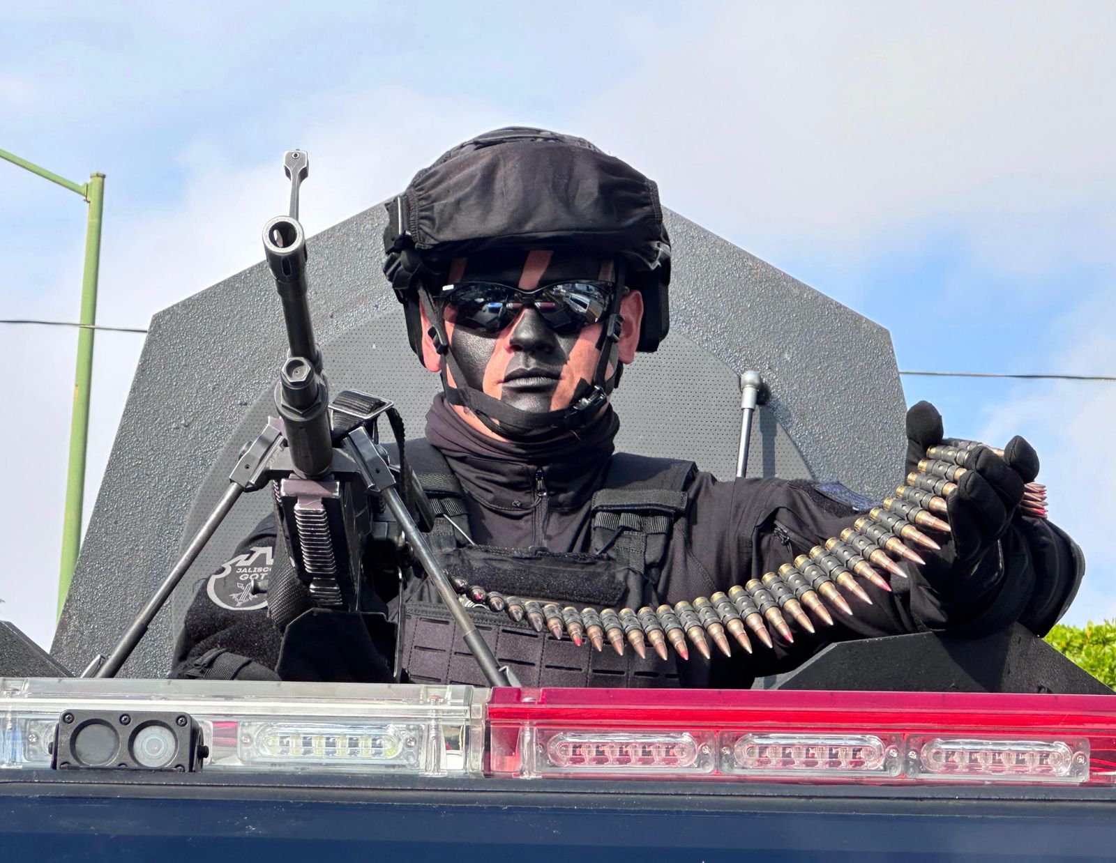 Jalisco celebra el 215 aniversario de la Independencia con multitudinario desfile cívico-militar