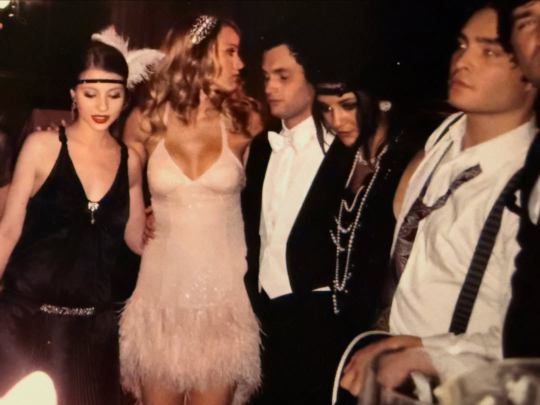 Blake Lively celebra los 18 años de Gossip Girl con fotos inéditas del elenco
