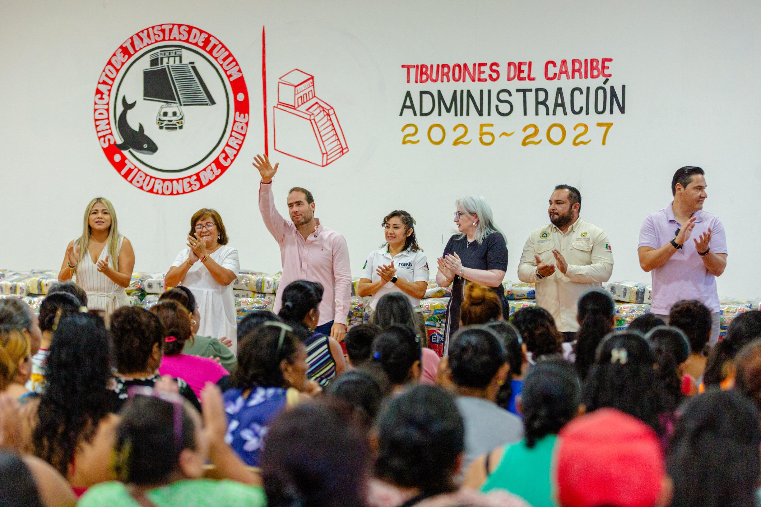 Apoyo a la carga económica de jefas de familia y adultas mayores, con canastas básicas