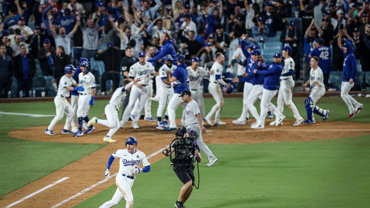 Histórico Grand Slam impulsa a los Azulejos en victoria sobre los Dodgers
