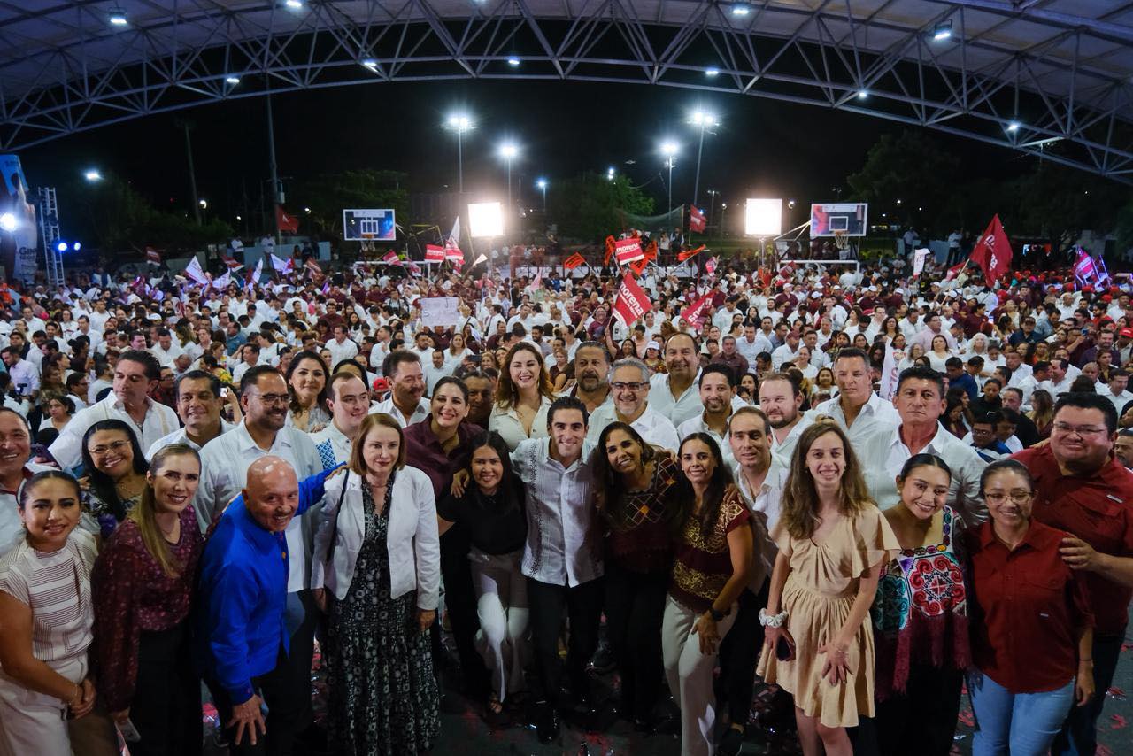 Acompaña Diego Castañon al senador Eugenio Segura Vázquez en su Primer Informe