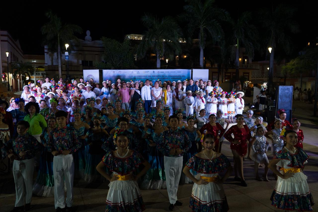 Cozumel celebra el 51 aniversario de Quintana Roo